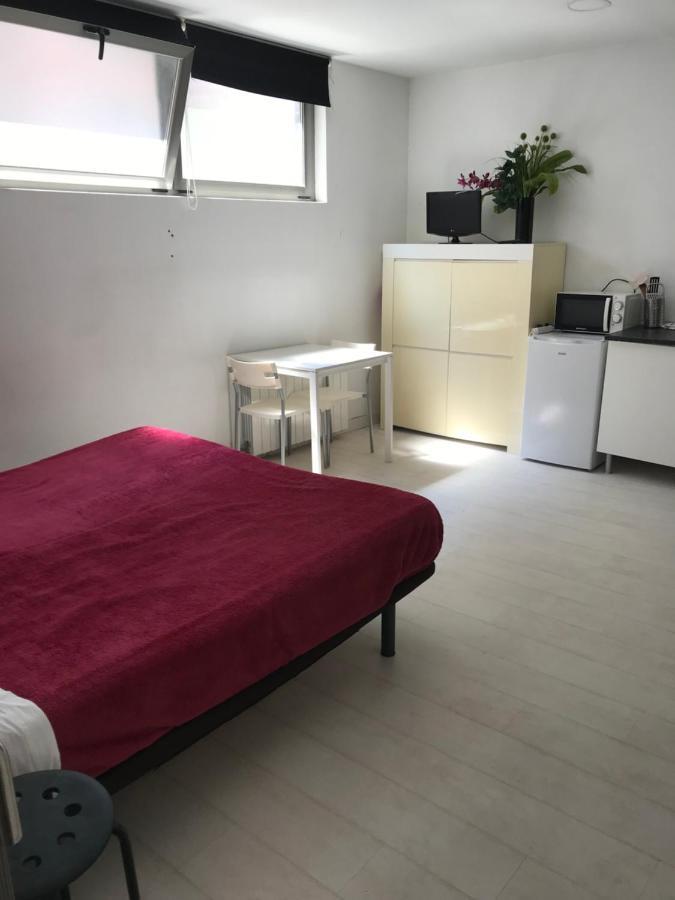 Room And Kitchen Bilbao Exterior photo