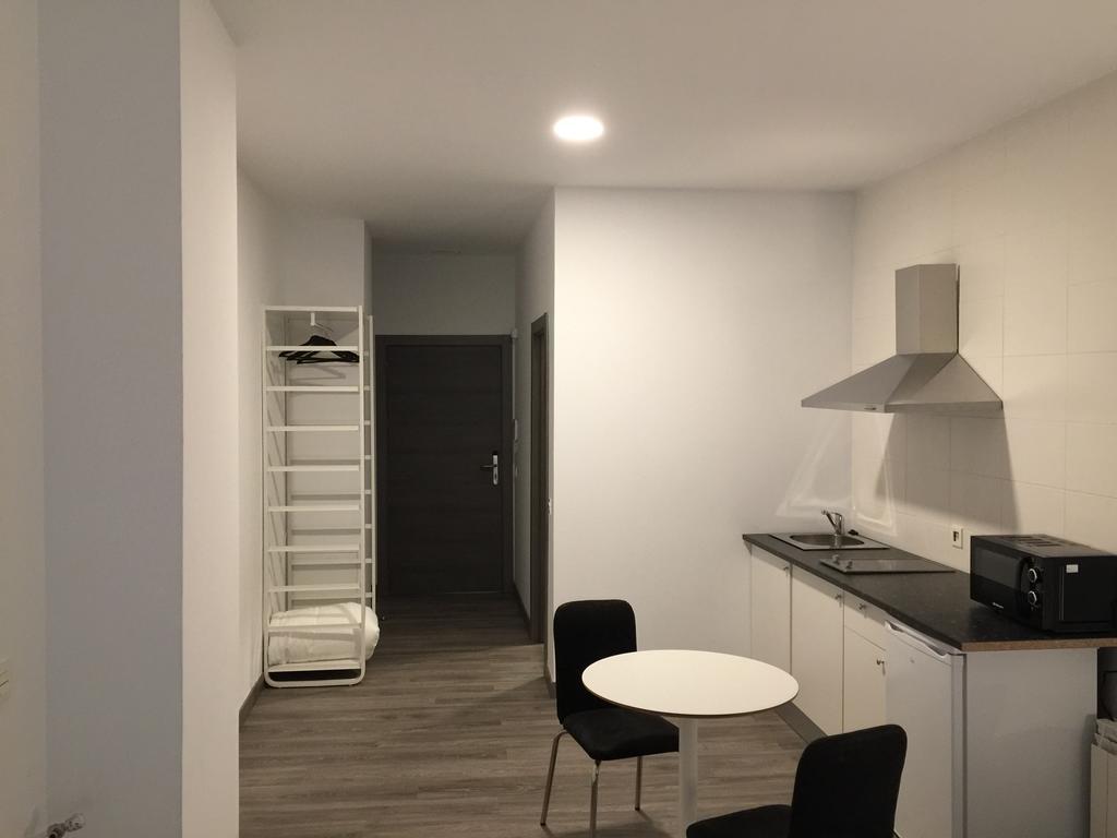 Room And Kitchen Bilbao Exterior photo